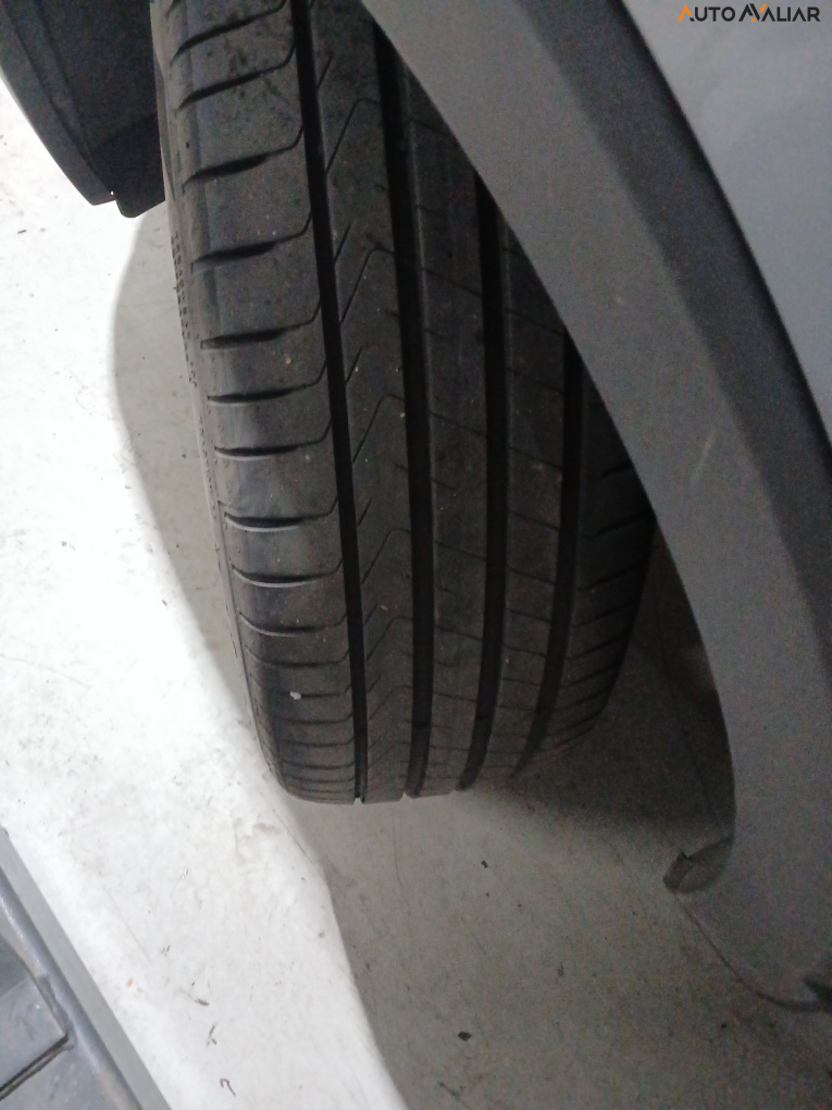 VOLKSWAGEN T-CROSS 1.4 250 TSI TOTAL FLEX HIGHLINE AUTOM&Aacute;TICO