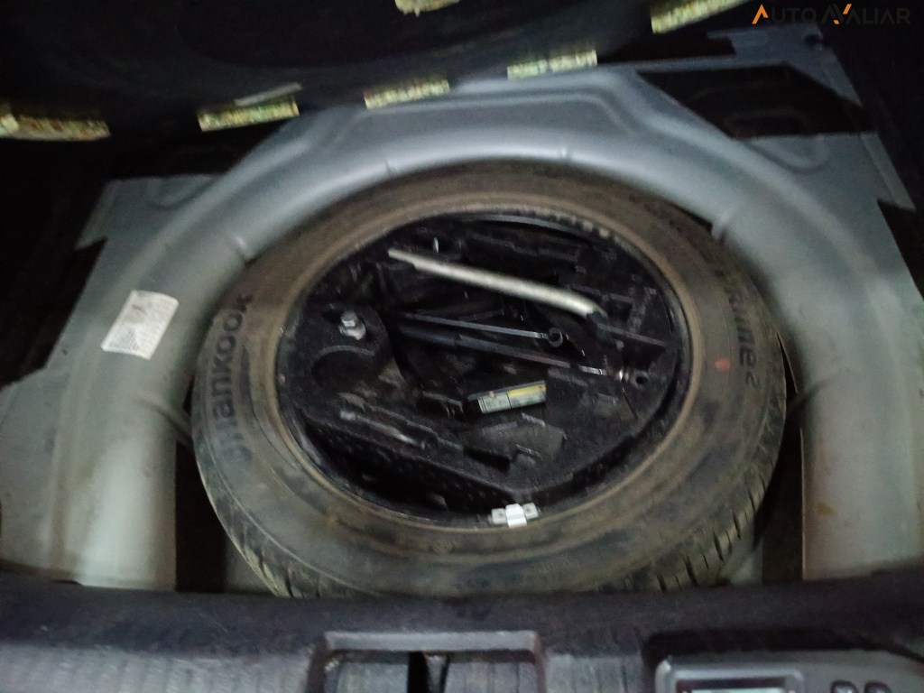 VOLKSWAGEN JETTA 2.0 COMFORTLINE FLEX 4P TIPTRONIC