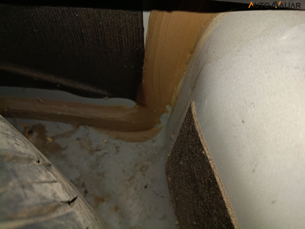 VOLKSWAGEN JETTA 2.0 COMFORTLINE FLEX 4P TIPTRONIC