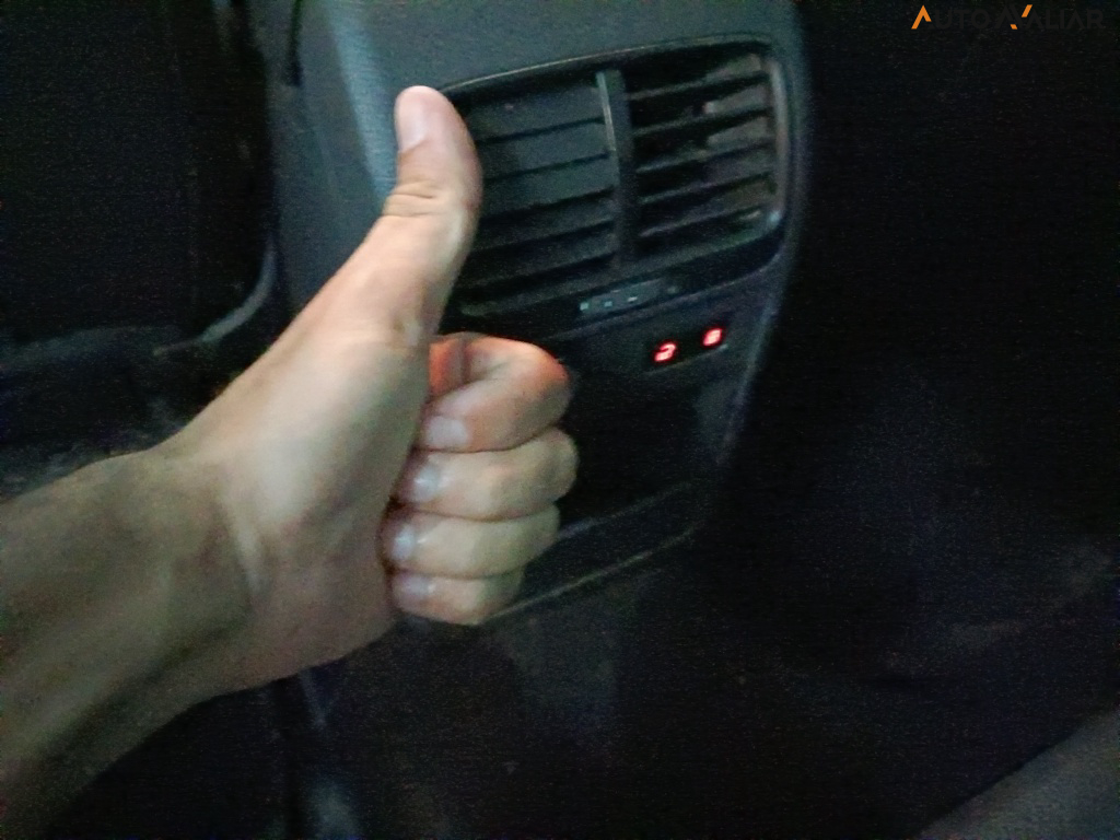 VOLKSWAGEN JETTA 2.0 COMFORTLINE FLEX 4P TIPTRONIC