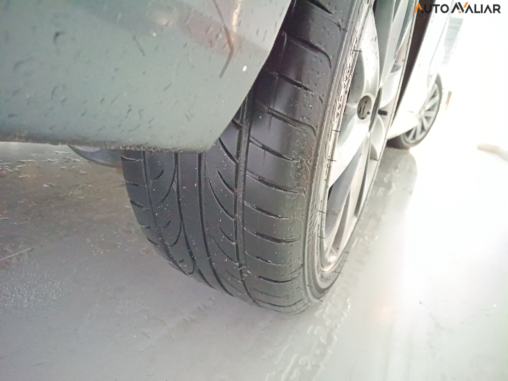 VOLKSWAGEN JETTA 2.0 COMFORTLINE FLEX 4P TIPTRONIC