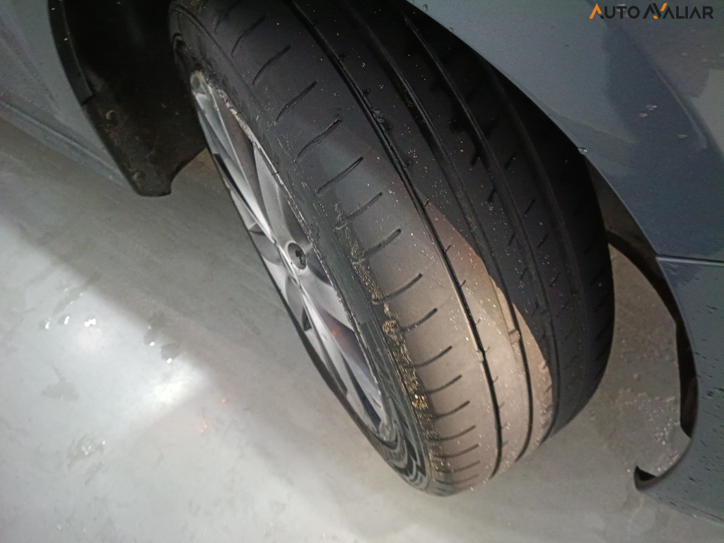 VOLKSWAGEN JETTA 2.0 COMFORTLINE FLEX 4P TIPTRONIC