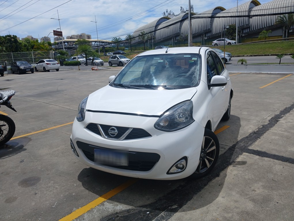 NISSAN MARCH 1.6 SL 16V FLEXSTART 4P XTRONIC