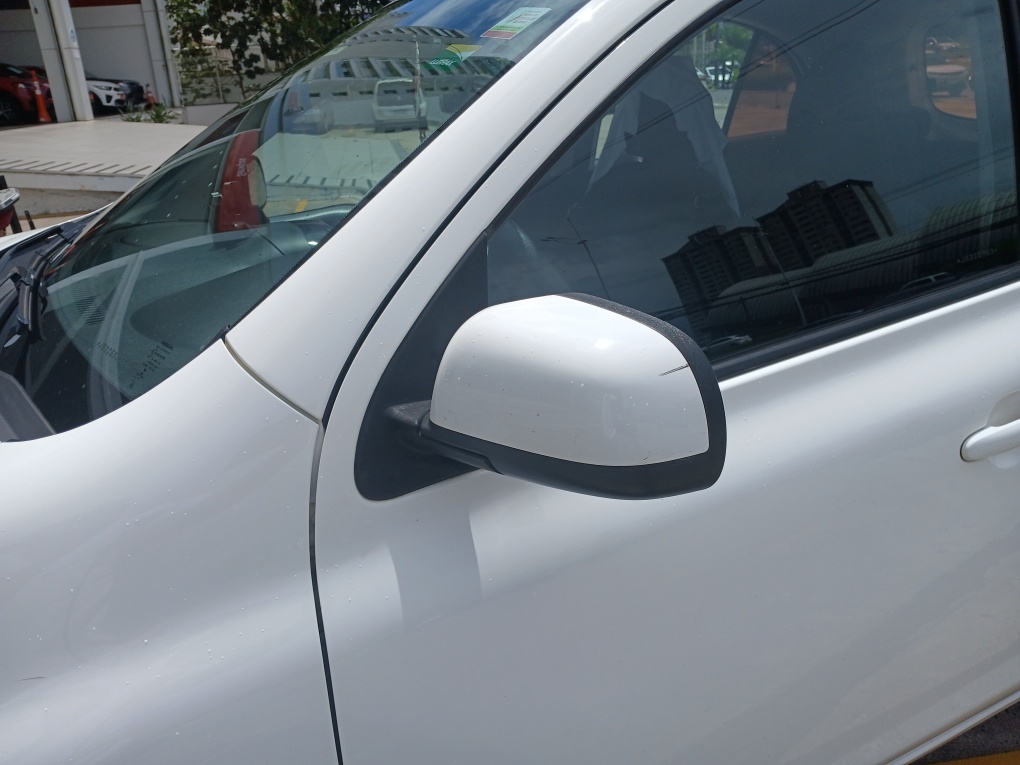 NISSAN MARCH 1.6 SL 16V FLEXSTART 4P XTRONIC