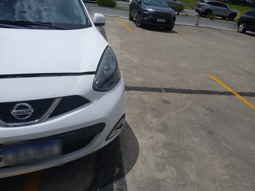 NISSAN MARCH 1.6 SL 16V FLEXSTART 4P XTRONIC