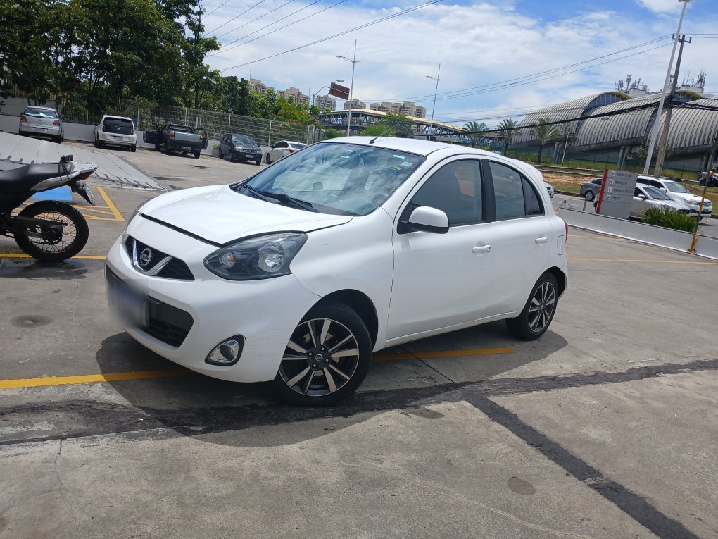 NISSAN MARCH 1.6 SL 16V FLEXSTART 4P XTRONIC