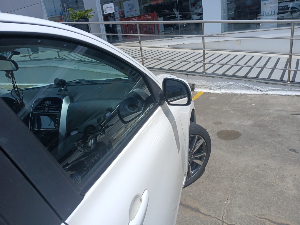 NISSAN MARCH 1.6 SL 16V FLEXSTART 4P XTRONIC