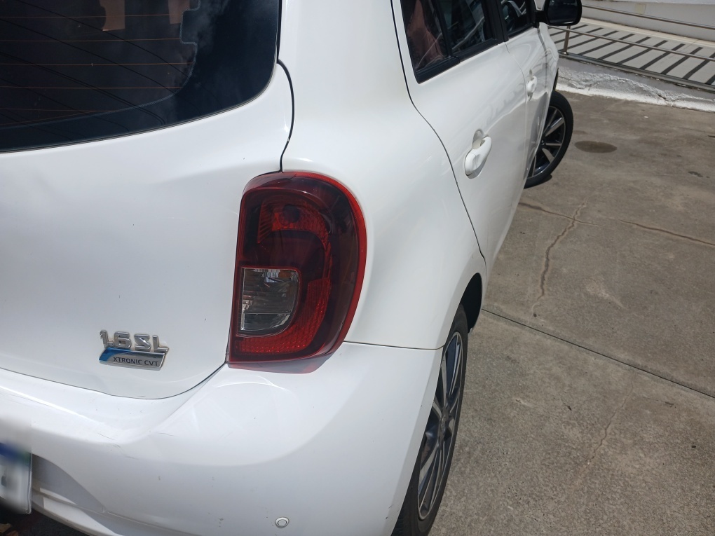 NISSAN MARCH 1.6 SL 16V FLEXSTART 4P XTRONIC