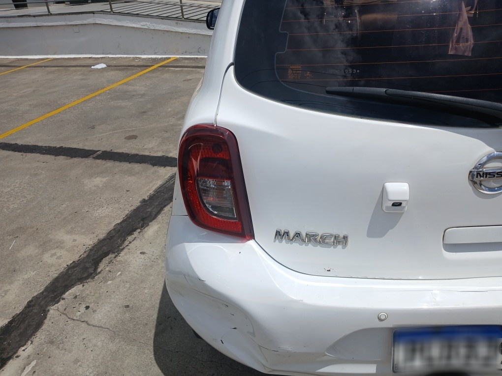 NISSAN MARCH 1.6 SL 16V FLEXSTART 4P XTRONIC