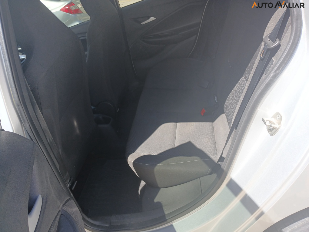 CHEVROLET ONIX 1.0 FLEX LT MANUAL