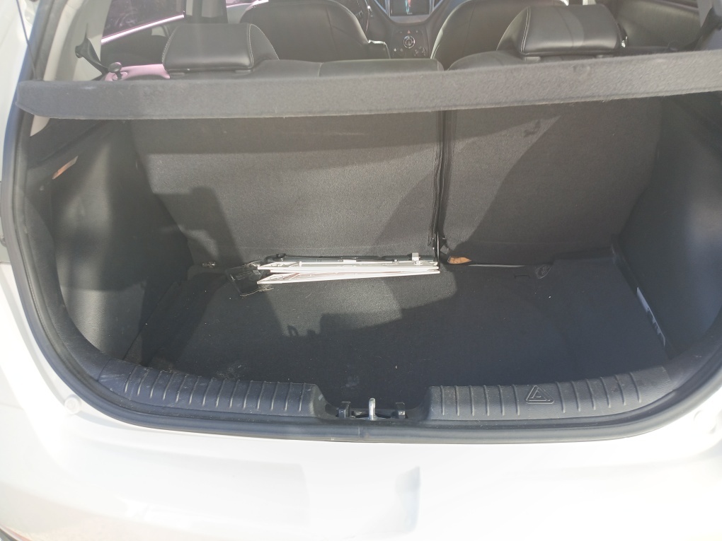 HYUNDAI HB20X 1.6 16V PREMIUM FLEX 4P AUTOMATICO