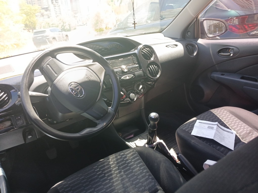 TOYOTA ETIOS 1.3 X 16V FLEX 4P MANUAL