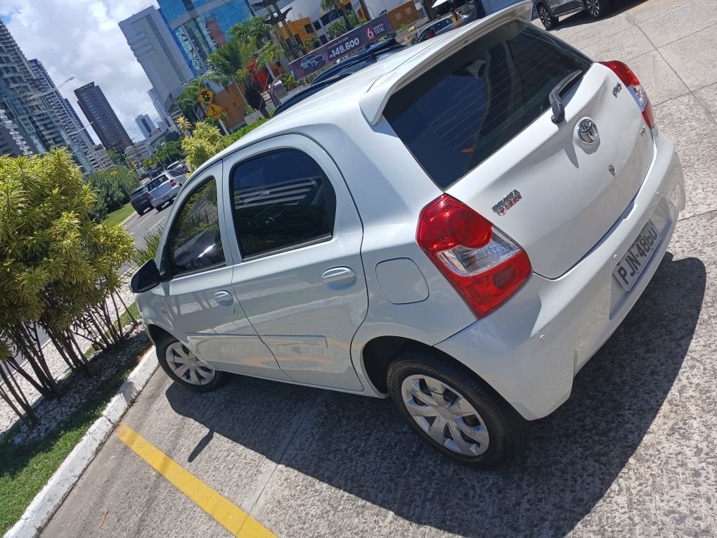TOYOTA ETIOS 1.3 X 16V FLEX 4P MANUAL
