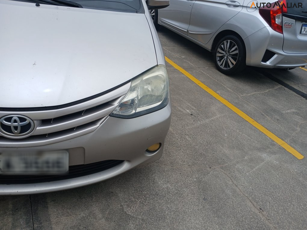 TOYOTA ETIOS 1.5 XS SEDAN 16V FLEX 4P MANUAL