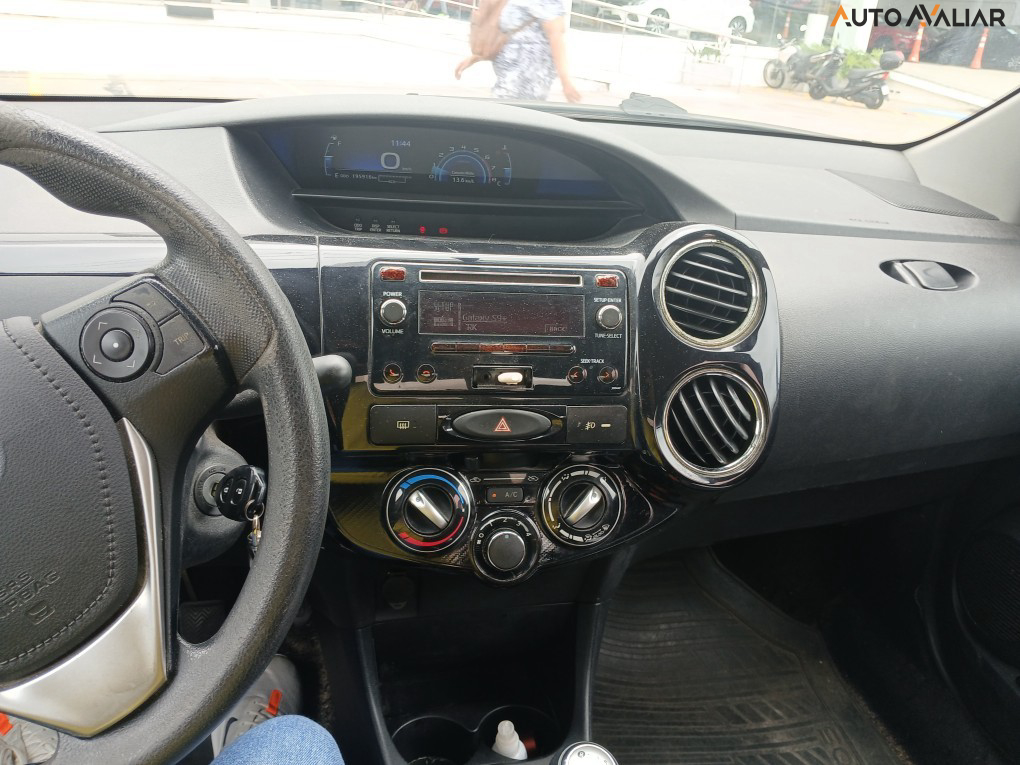 TOYOTA ETIOS 1.5 XS SEDAN 16V FLEX 4P MANUAL