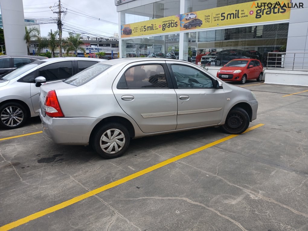 TOYOTA ETIOS 1.5 XS SEDAN 16V FLEX 4P MANUAL