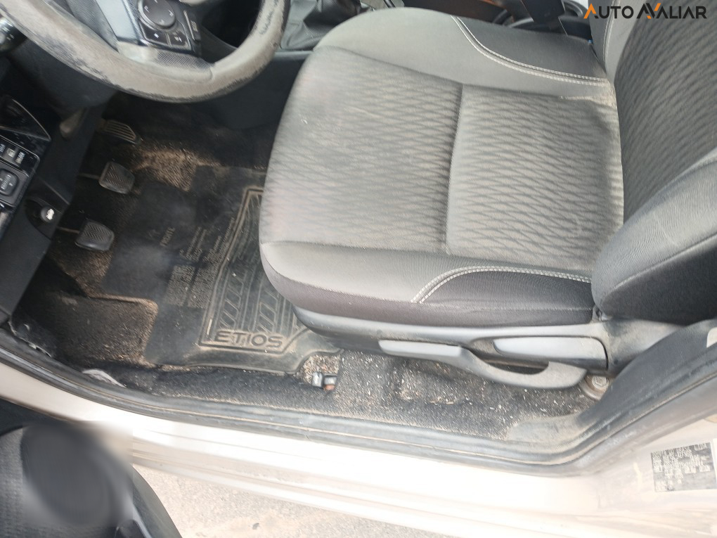 TOYOTA ETIOS 1.5 XS SEDAN 16V FLEX 4P MANUAL