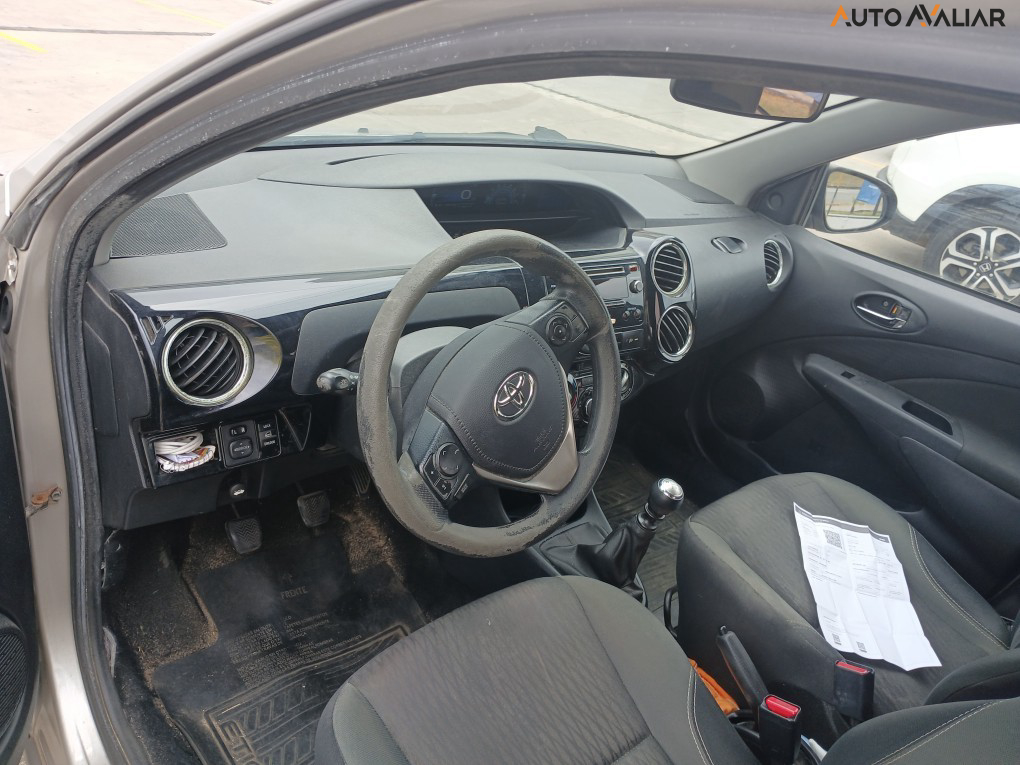 TOYOTA ETIOS 1.5 XS SEDAN 16V FLEX 4P MANUAL