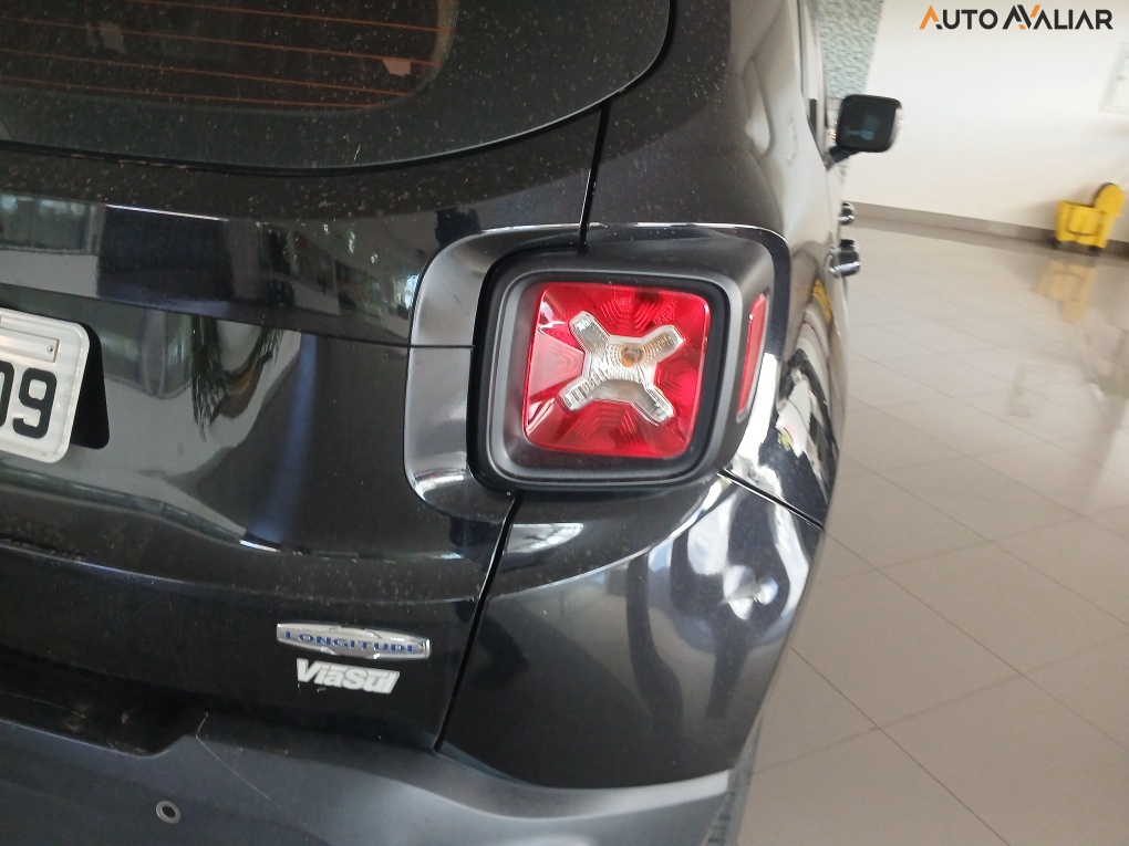 JEEP RENEGADE 2.0 16V TURBO DIESEL LONGITUDE 4P 4X4 AUTOMATICO