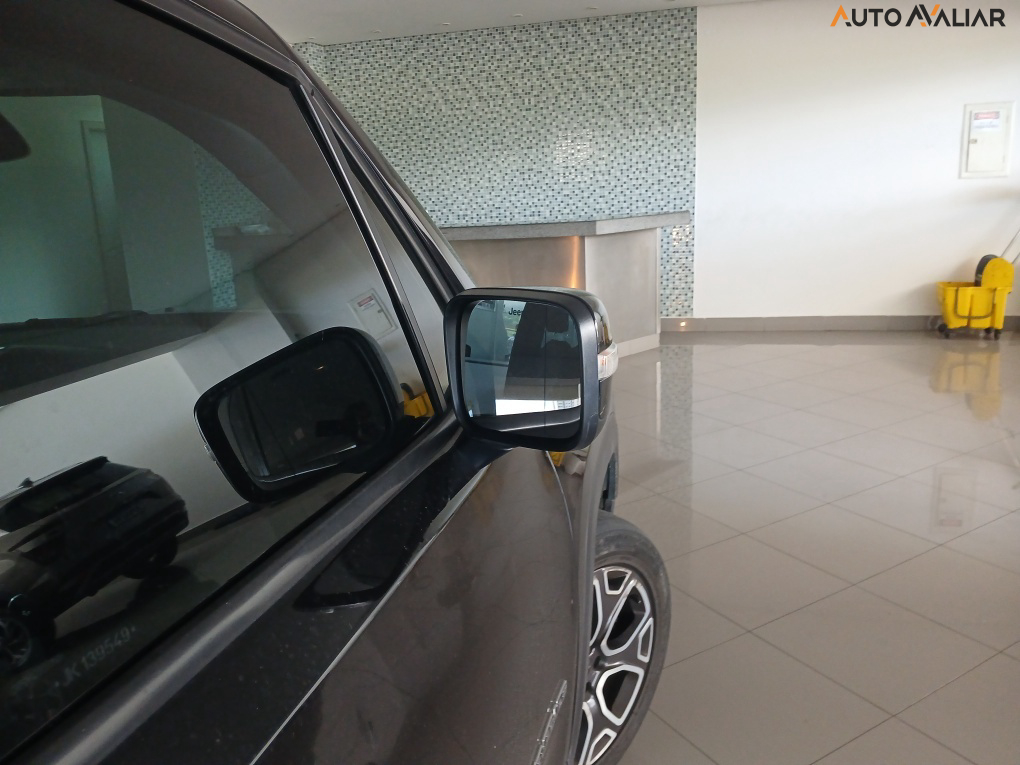 JEEP RENEGADE 2.0 16V TURBO DIESEL LONGITUDE 4P 4X4 AUTOMATICO