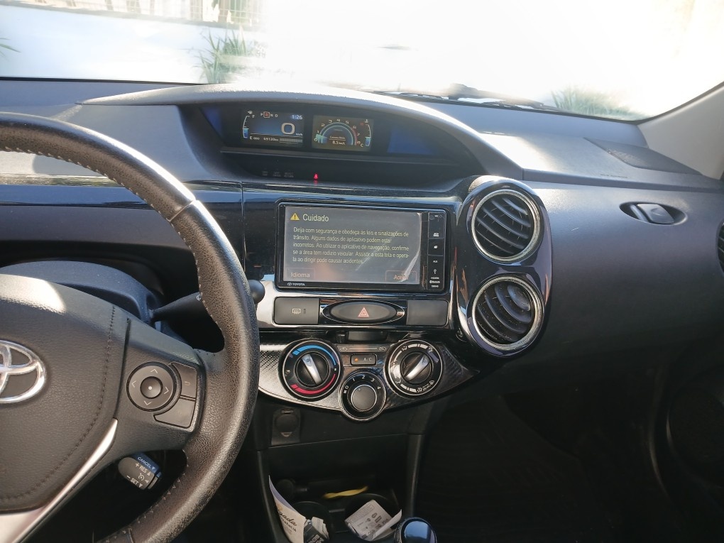 TOYOTA ETIOS 1.5 XLS SEDAN 16V FLEX 4P AUTOMATICO