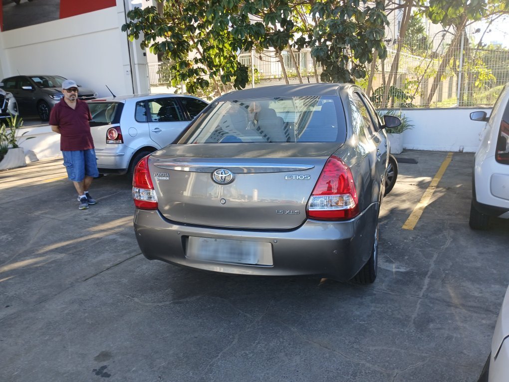 TOYOTA ETIOS 1.5 XLS SEDAN 16V FLEX 4P AUTOMATICO