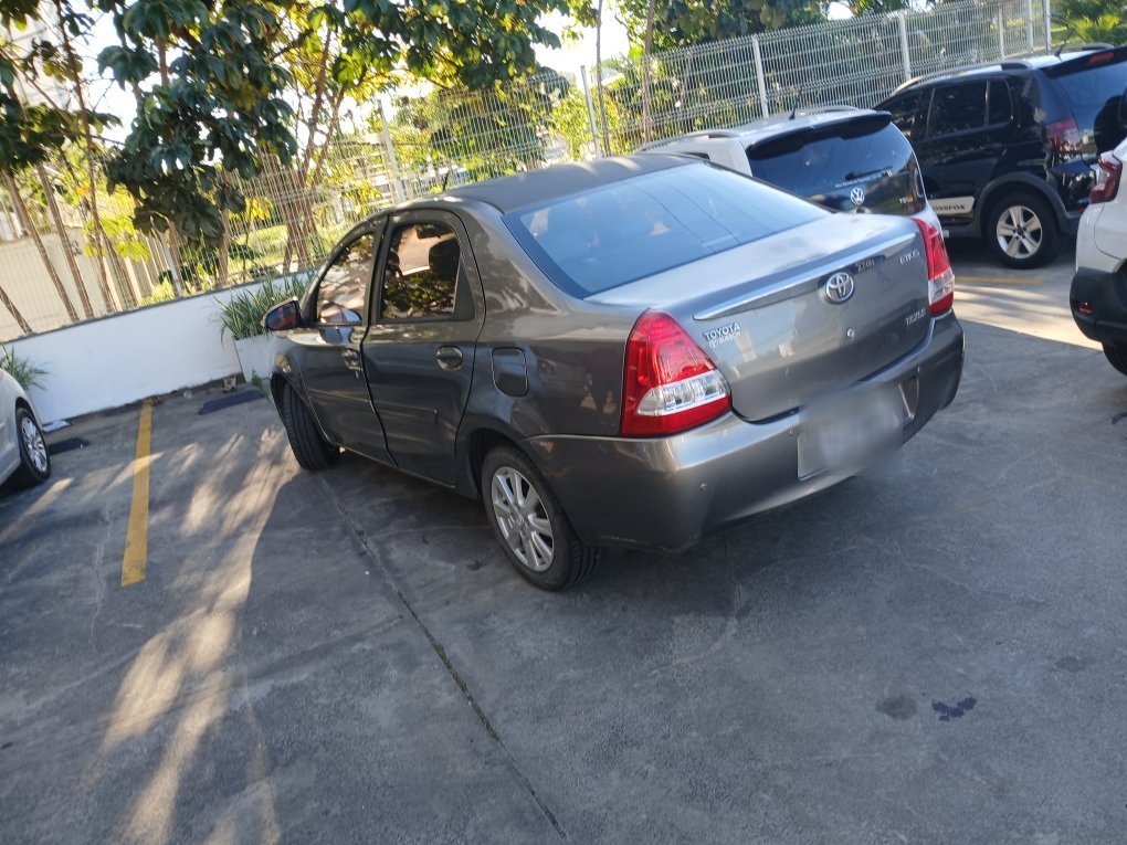 TOYOTA ETIOS 1.5 XLS SEDAN 16V FLEX 4P AUTOMATICO