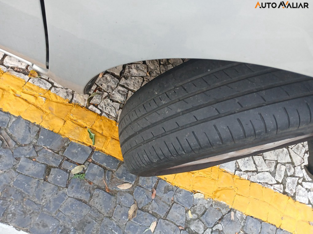 NISSAN MARCH 1.0 S 16V FLEX 4P MANUAL