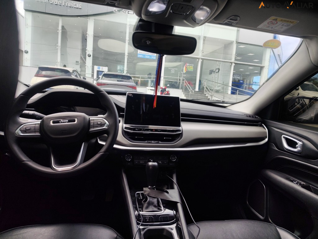 JEEP COMPASS 1.3 T270 TURBO FLEX LONGITUDE AT6