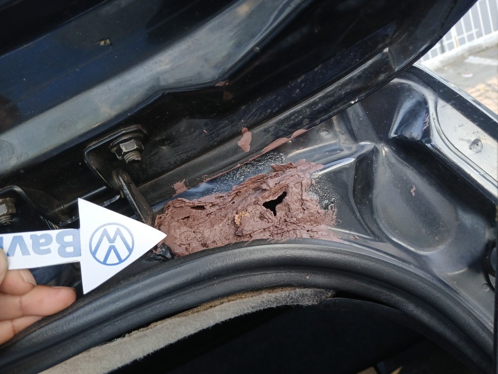 NISSAN LIVINA 1.8 S 16V FLEX 4P AUTOMATICO