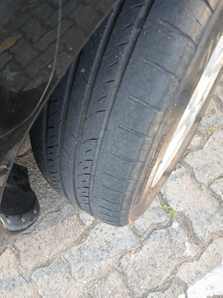 NISSAN LIVINA 1.8 S 16V FLEX 4P AUTOMATICO