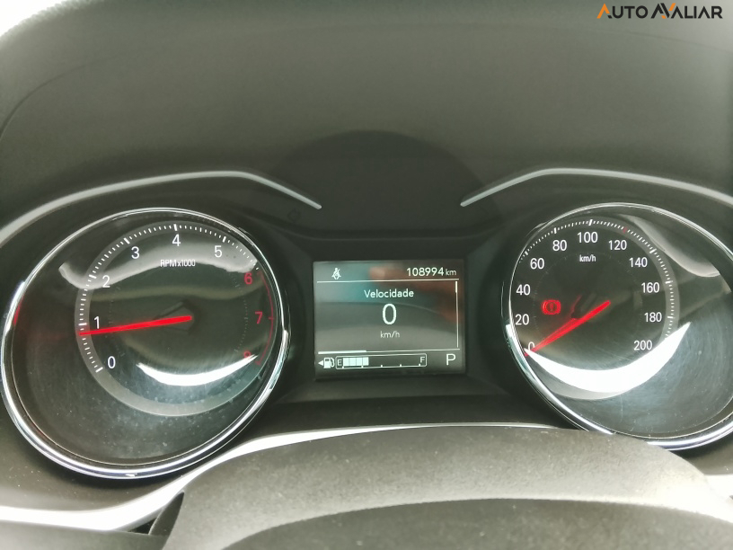 CHEVROLET ONIX Plus 1.0 Turbo AT Premier