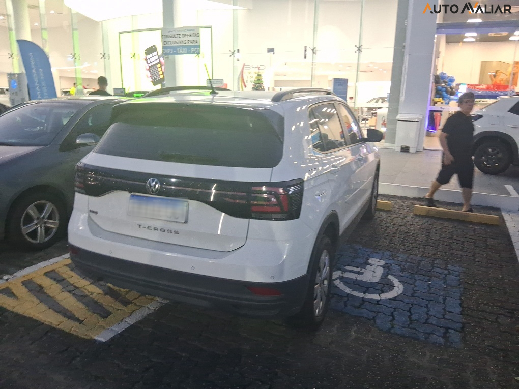 VOLKSWAGEN T-CROSS 1.0 200 TSI TOTAL FLEX SENSE AUTOM&Aacute;TICO