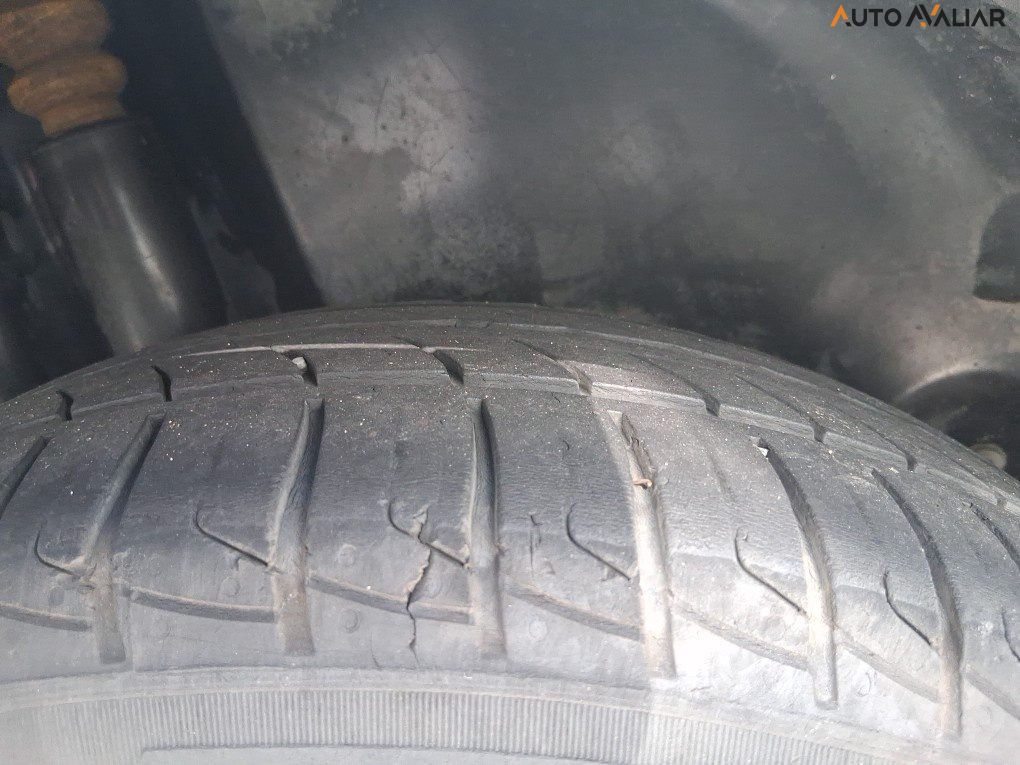 VOLKSWAGEN FOX 1.6 MSI COMFORTLINE 8V FLEX 4P AUTOMATIZADO