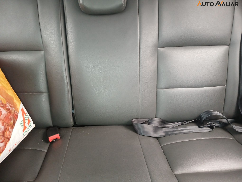 RENAULT DUSTER 2.0 DYNAMIQUE 4X2 16V FLEX 4P AUTOMATICO