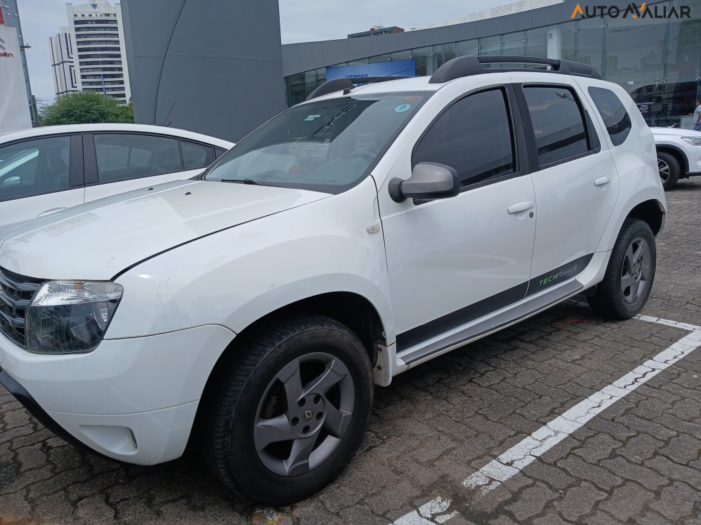 RENAULT DUSTER 2.0 DYNAMIQUE 4X2 16V FLEX 4P AUTOMATICO
