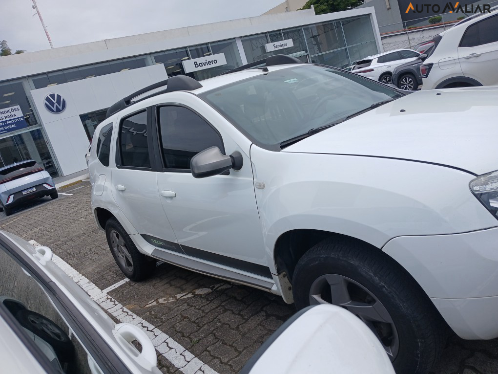 RENAULT DUSTER 2.0 DYNAMIQUE 4X2 16V FLEX 4P AUTOMATICO