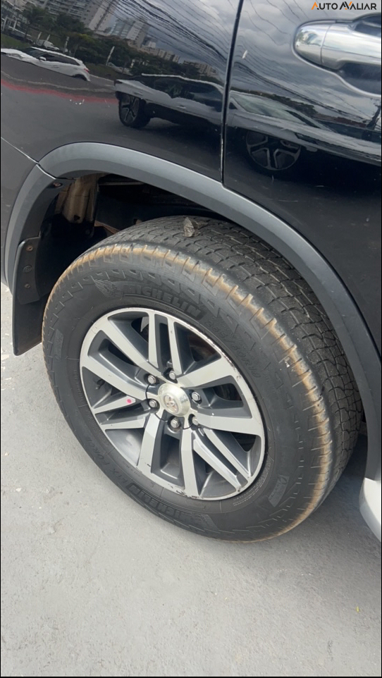 TOYOTA HILUX SW4 2.8 SRX 4X4 16V TURBO INTERCOOLER DIESEL 4P AUTOMATICO