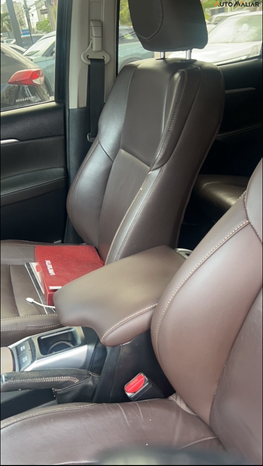 TOYOTA HILUX SW4 2.8 SRX 4X4 16V TURBO INTERCOOLER DIESEL 4P AUTOMATICO