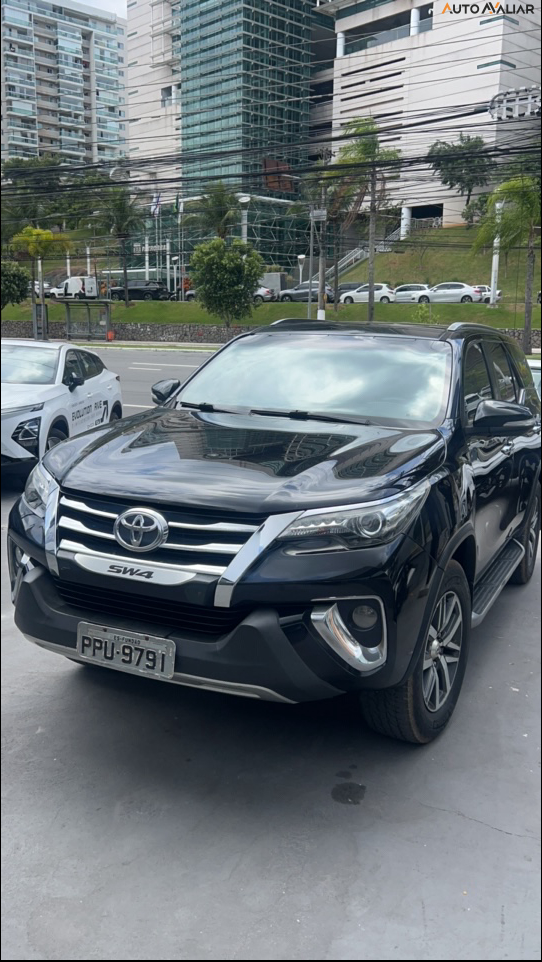 TOYOTA HILUX SW4 2.8 SRX 4X4 16V TURBO INTERCOOLER DIESEL 4P AUTOMATICO