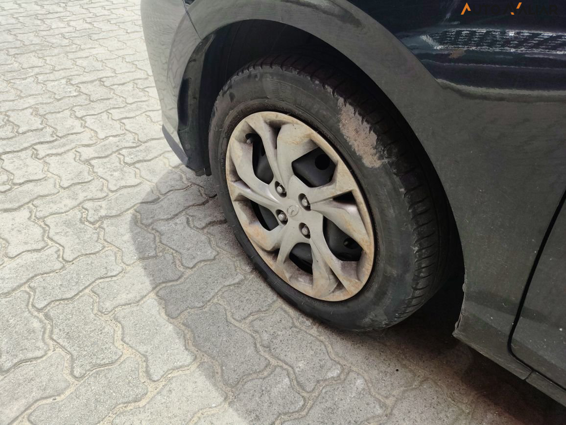 HYUNDAI HB20S 1.0 12V FLEX COMFORT MANUAL