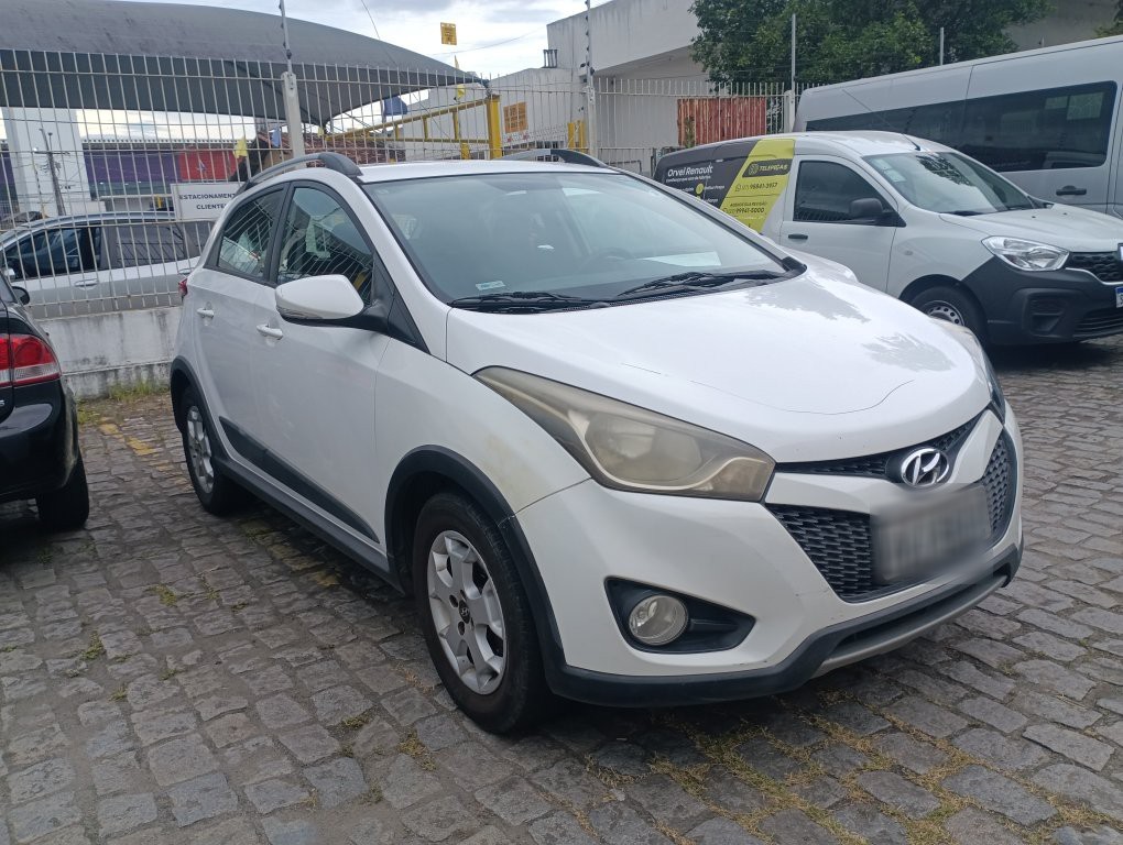 HYUNDAI HB20X 1.6 16V PREMIUM FLEX 4P MANUAL