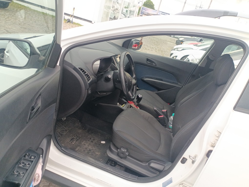 HYUNDAI HB20X 1.6 16V PREMIUM FLEX 4P MANUAL