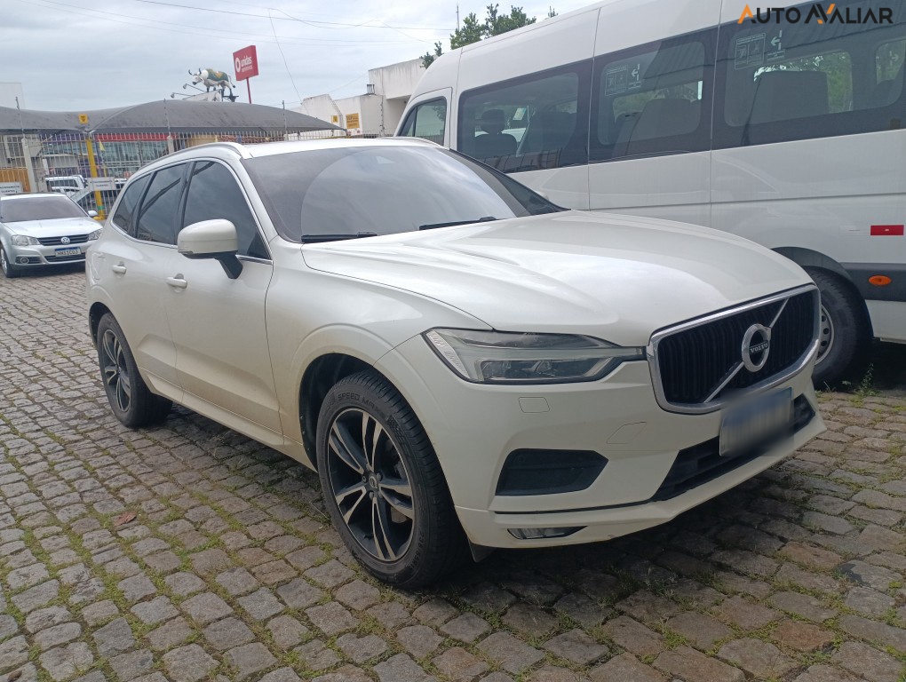 VOLVO XC60 2.0 T5 GASOLINA MOMENTUM AWD GEARTRONIC