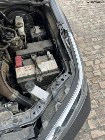 TOYOTA HILUX SW4 2.8 D-4D TURBO DIESEL SRX 7L 4X4 AUTOM&Aacute;TICO