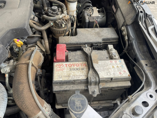 TOYOTA HILUX SW4 2.8 D-4D TURBO DIESEL SRX 7L 4X4 AUTOM&Aacute;TICO