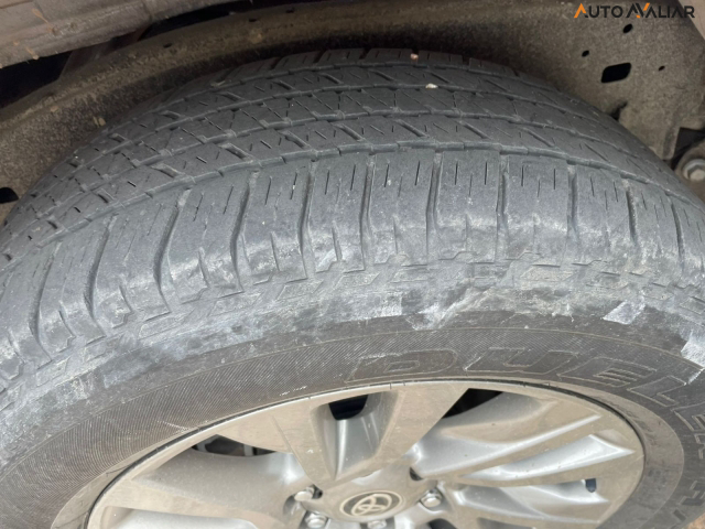 TOYOTA HILUX SW4 2.8 D-4D TURBO DIESEL SRX 7L 4X4 AUTOM&Aacute;TICO