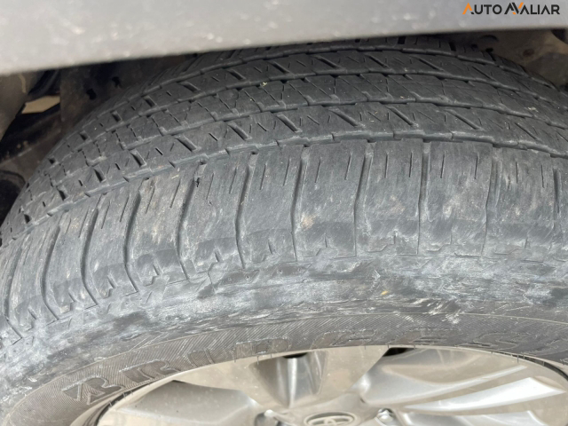 TOYOTA HILUX SW4 2.8 D-4D TURBO DIESEL SRX 7L 4X4 AUTOM&Aacute;TICO