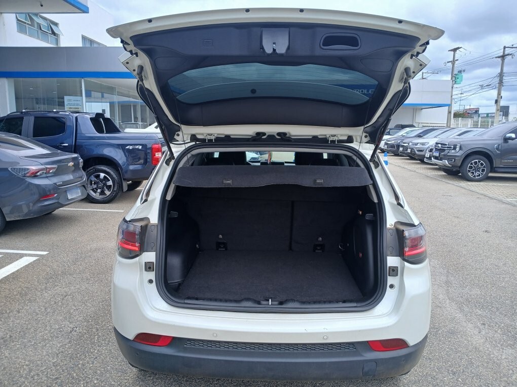 JEEP COMPASS 1.3 T270 TURBO FLEX LONGITUDE AT6