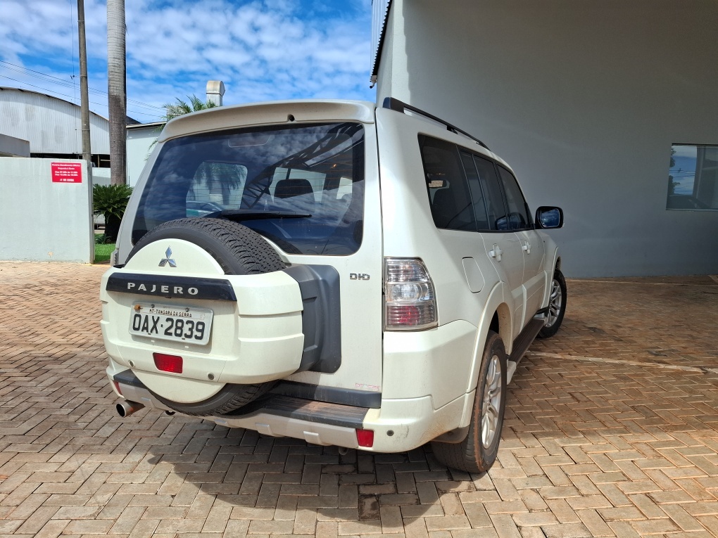 MITSUBISHI PAJERO 3.2 HPE FULL 4X4 T.I DIES. 5P AUT